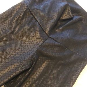 Spanx like snakeskin leggings